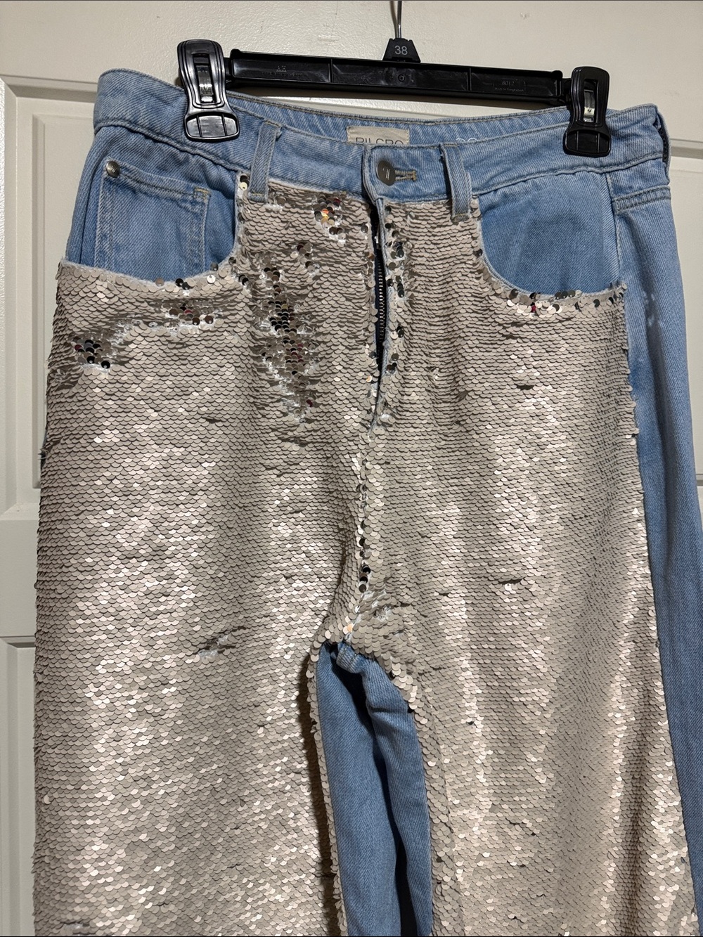 Pilcro anthropologie Wide-Leg Jeans in Light Blue and Beige sequinned Panels 30 - Picture 8 of 13